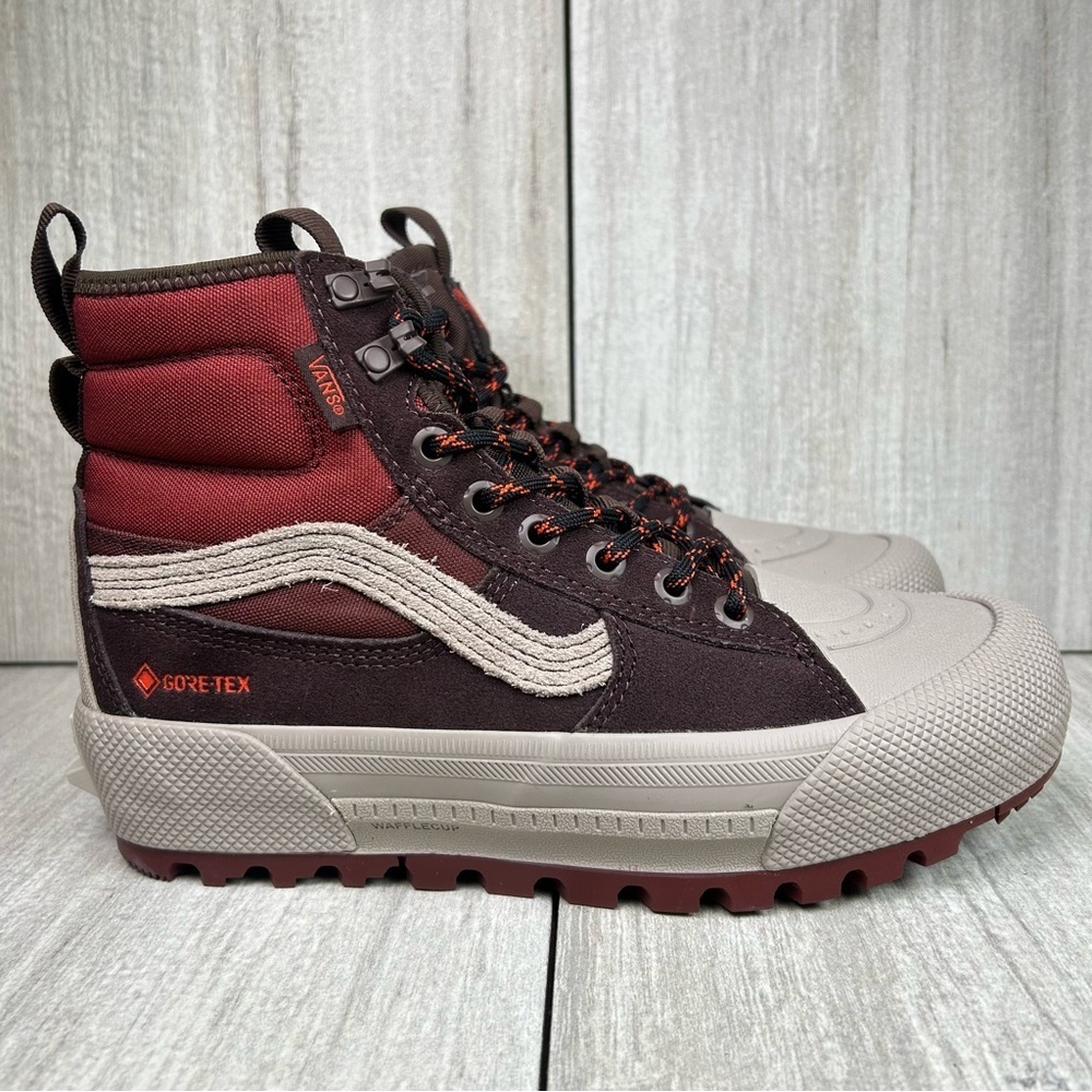 NEW Vans MTE SK8-Hi Gore-Tex ‘Bitter Chocolate’ Sneaker Boot Womens Size 7.5